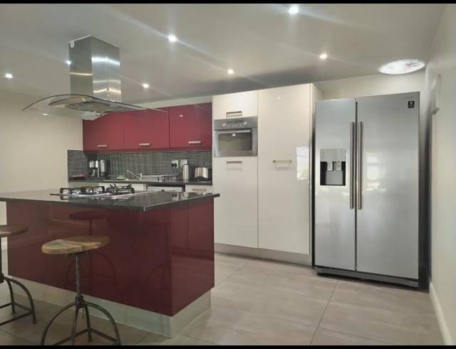 2 BEDROOM HOUSE FOR SALE IN SANDOWN